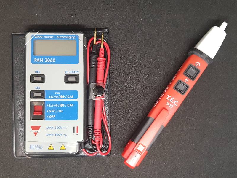Lot de mesure électrique : multimètre digital de poche + testeur de tension sans contact 12 V - 1000 V